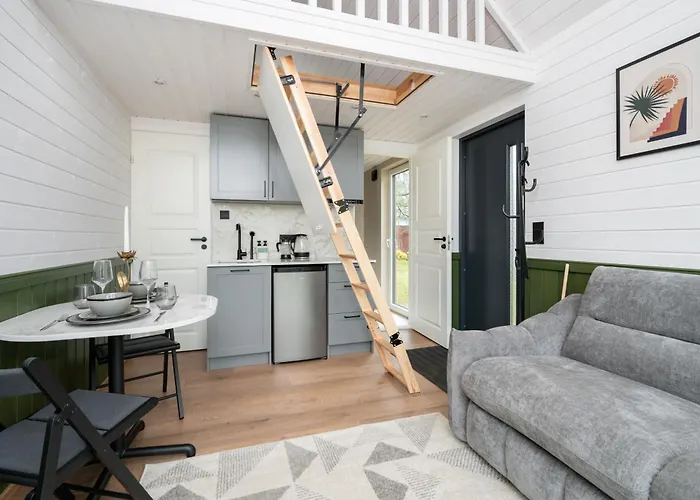 Private Small House With Sauna And Terrace In Hébergement de vacances Tallinn